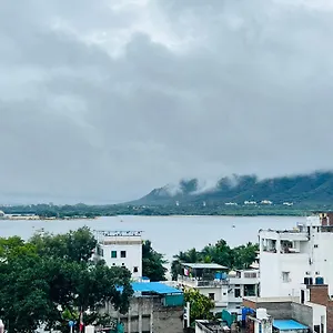 https://hotstel-udaipur.udaipurhotels.org