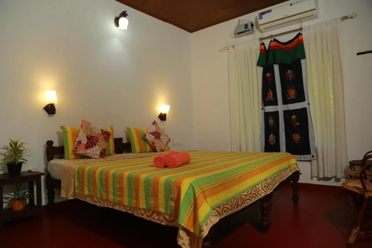 Marari Charlys Homestay Alappuzha Couette-café